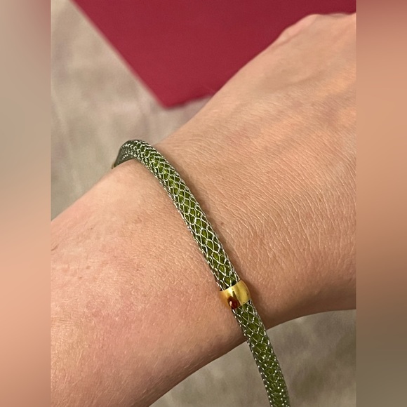 Danbury Mint August birthstone inspired necklace and bracelet set. NWOT - Picture 4 of 7